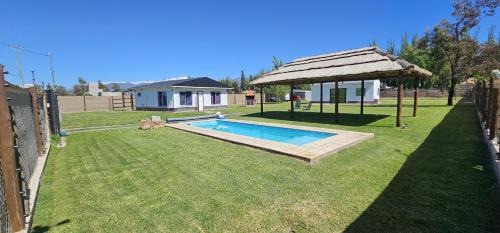 Las Compuertas House | Cabañas Willy verde con pileta climatizada y parque en Mendoza