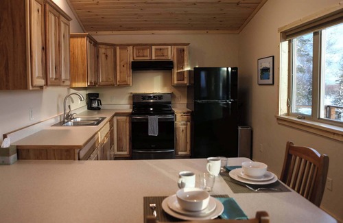 Fishhook Cabin | Cabin #1- near Government Peak Recreation Area