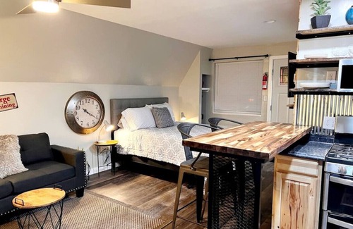 Glenwood Springs Cabin | Cabin 12 Remodeled Rustic Luxury Kitchen Fireplace