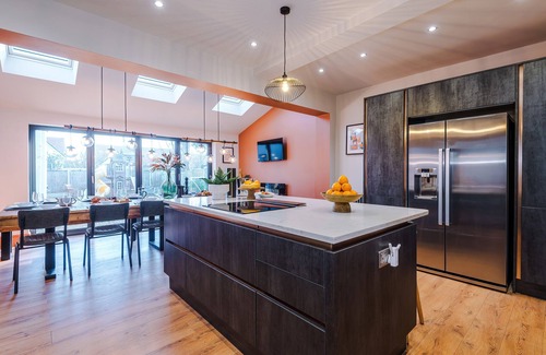 Rhos on Sea Cottage | Cabin Hill