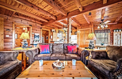 Gatlinburg - Pigeon Forge Cabin | Cabin in a gated resort with HOT TUB, RESORT POOL, BBQ GRILL, WOOD FIREPLACE