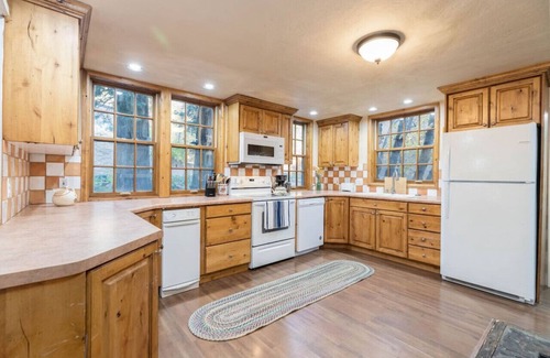 Snowbird Apartment | Cabin on Big Cottonwood River