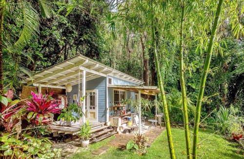 Currumbin Valley Cabin | Cabin the Near the Sea
