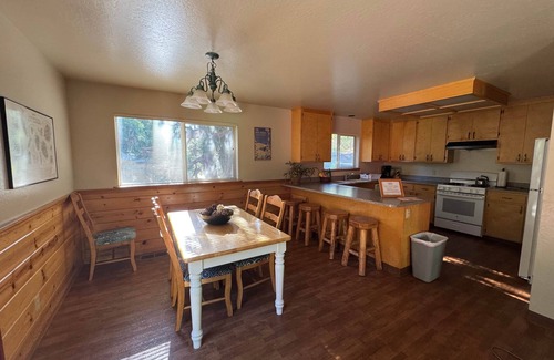 Strawberry House | Cabins at Strawberry - Fir