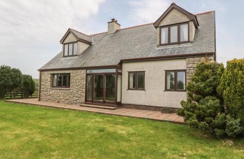 Bodffordd House | Cae Glas