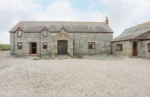Cemaes Bay House | Caerdegog Ganol