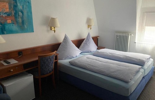 Klotten House | Cafe Moselterrasse