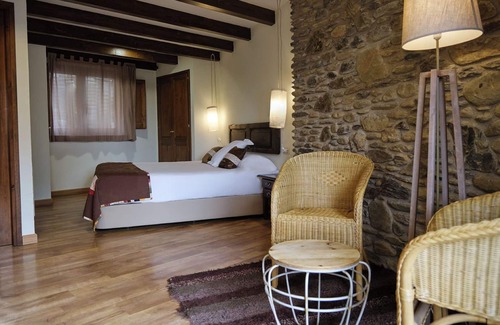 Age House | Cal Marrufes