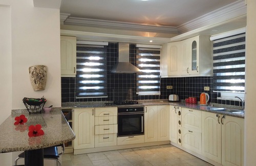 Fethiye City Center Villa | Calis Beach - Beautiful 4 bedroom villa with private pool and WiFi