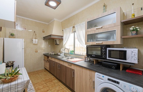 Sierra de Yeguas Ski Chalet | Calymar - Three Bedroom Chalet, Sleeps 6