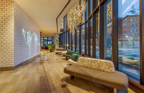 D Street - West Broadway Hotel | Cambria Hotel Boston Downtown - Seaport