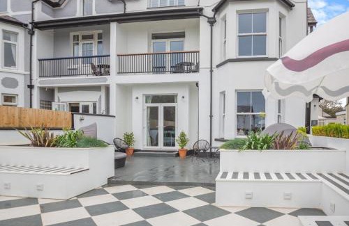 Abersoch House | Camellia House - Abersoch