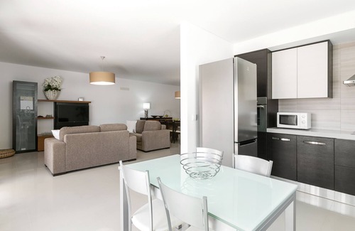 Ferrel Apartment | Caminho da Praia - Pool & Beach Area