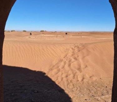 M'Hamid El Ghizlane House | Camp Local Family