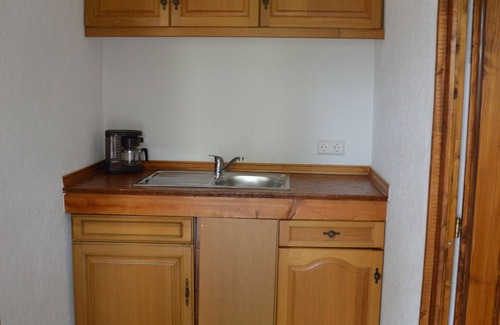 Krostitz RV Rental | Camping Barrel Bunge 2 with Shared Garden and Wi-Fi