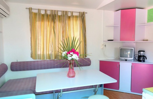 Playa Macenas RV Rental | Camping & Bungalow Cueva Negra