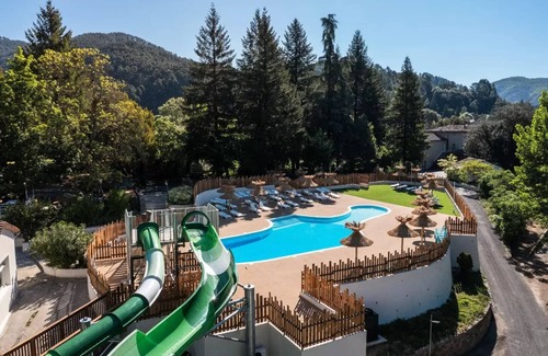 L'Estrechure House | Campsite maeva Escapades du Château de l'Hom * - Cottage Privilege 3 Rooms 4/6 People Air-conditioned + TV