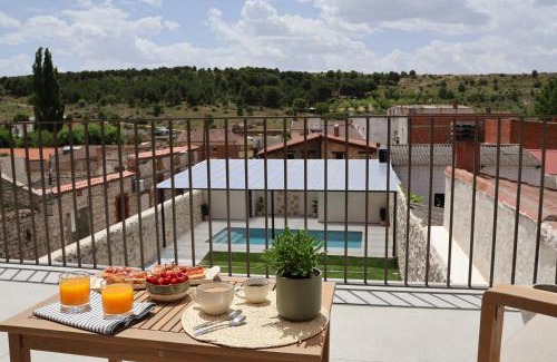 San Miguel del Arroyo House | Can Olivera Lujo rural con piscina climatizada