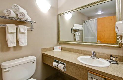 Oyen Hotel | Canalta Oyen