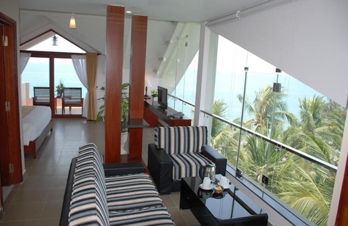 East Ham Tien Beach Resort | Canary Beach Resort