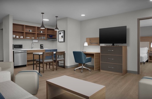 Southpoint Hotel | Candlewood Suites Jacksonville Southpoint by IHG