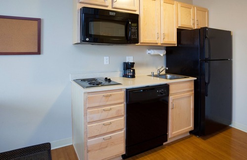 Brown Deer Hotel | Candlewood Suites Milwaukee Brown Deer by IHG