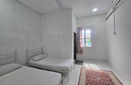Bukit Payong House | Cantik-La Homestay Kolam Kuala Terengganu 3 Bilik