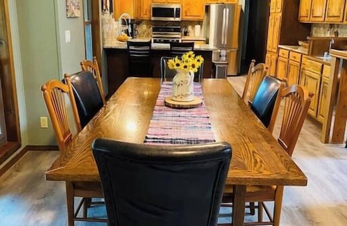 Glenwood Springs House | Canyon Creek Retreat - Pets, Game-Room, Hot Tub, Room-to-Roam