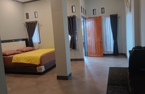 Sumbawa Besar Hotel | Capital O 93118 Asera Homestay