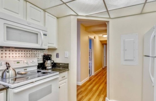 North Ocean City Apartment | ⭐️Capri 1611 Epic Direct Oceanfront Indoor Pool Tennis Gym⭐️