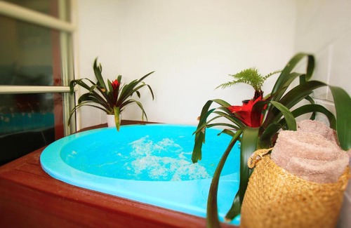 Fenton Street Hotel | Capri on Fenton