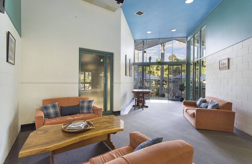 Parkhurst Hotel | Capricorn Motel & Conference Centre