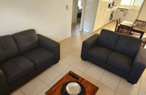 Middlemount Villa | Capricorn Villas