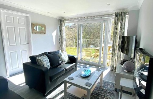 Millendreath Villa | Captivating 2-Bed Villa in Millendreath near Looe