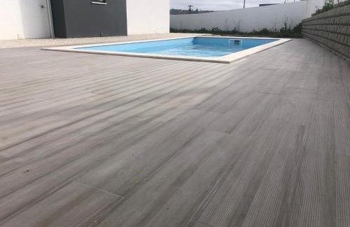 Cadaval House | Captivating 4-Bed House in Cadaval district-Lisbon