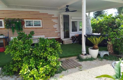 Beniajan House | Caravana en la huerta