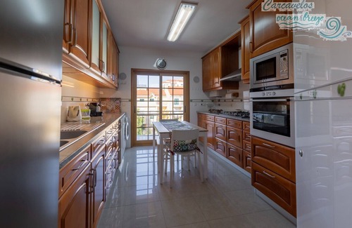 Carcavelos Condo | Carcavelos Ocean Breeze, near the Nova University and the beach