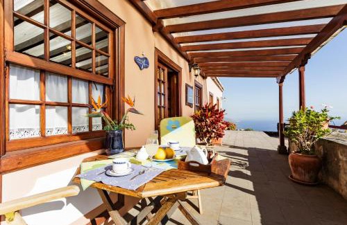 Brena Baja House | Carlota