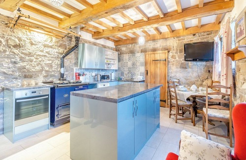 Penybont Cottage | Carnau Bach (uk45822)