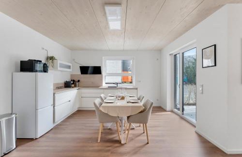 Leverkusen Apartment | Carport A3 CGN & DUS Barrierefrei