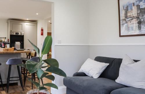 Llandwrog House | Carrog Y Coed Retreat