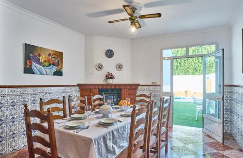 Cuevas Bajas House | Casa Ángeles