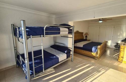 Lomas de Mazatlan House | Casa 16 personas 7 cuadras playa