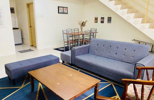 Kampung Air House | CASA ADELIA GUESTHOUSE 2 DESA SOLEHAH