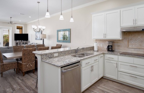 Sunnyside On The Gulf House | Casa Al Mare - Remarkable Gulf-View Home Directly Across from the Beach!
