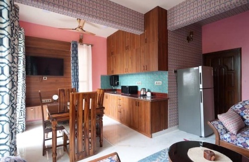 Cooke Town Apartment | 🌿 Casa Albela | Luxe 4BR Boho-Chic Suite with Balcony in Central Bangalore