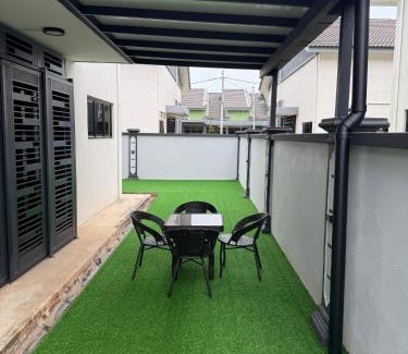 Balok House | Casa Amaninda