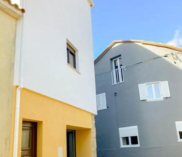 Ferro House | Casa Angulosa