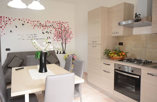 Piazza-Tralia-Pendolo Apartment | Casa Anna, surrounded by greenery between Sorrento, Amalfi and Pompeii