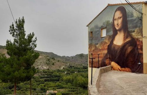 Zarra House | Casa Arriba Village House in Zarra